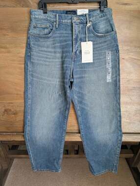 NWT Lucky Brand 90s Loose High Rise Straight Jeans Womens 10/30 Blue Denim Faded